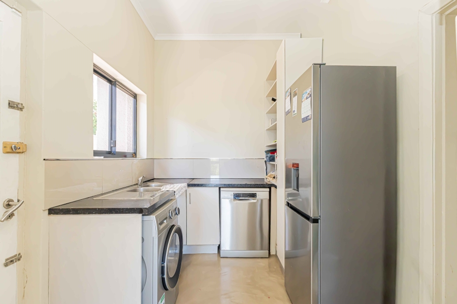 To Let 3 Bedroom Property for Rent in Oranjezicht Western Cape